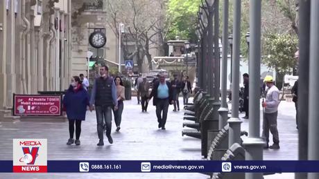 Pháp trục xuất 2 nhà ngoại giao Azerbaijan