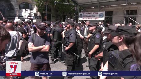 Công đoàn Argentina kêu gọi tổng đình công