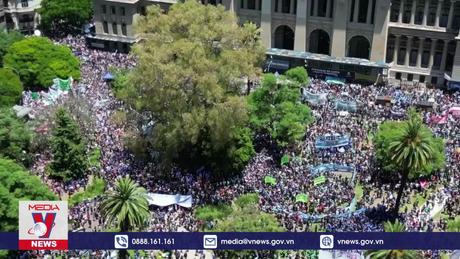 Chính phủ Argentina sẵn sàng đối thoại với đại diện người lao động