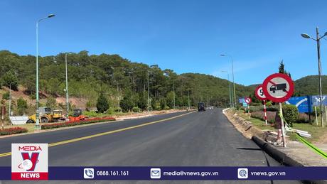 Đèo Prenn Đà Lạt thông thoáng trong ngày đầu nghỉ Tết