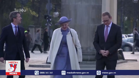 Nữ hoàng Đan Mạch bất ngờ tuyên bố thoái vị