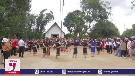 Lễ hội mừng lúa mới của bà con dân tộc Xơ Đăng