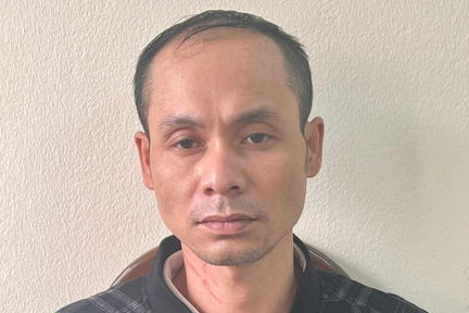 Không chịu đo nồng độ cồn, thanh niên thủ dao, tông xe trọng thương Thiếu tá CSGT