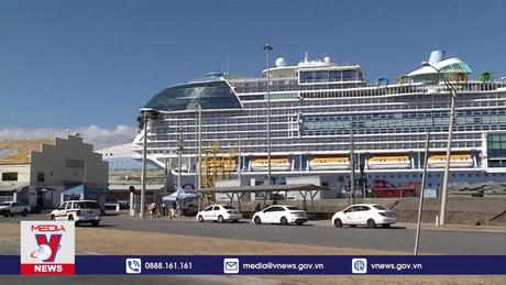 Siêu du thuyền lớn nhất thế giới chuẩn bị ra khơi