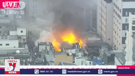 Hỏa hoạn tại khu phố ẩm thực đông đúc ở Nhật Bản