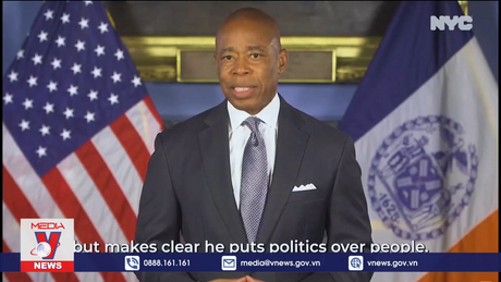 Chính quyền New York, Mỹ kiện các công ty xe buýt chở người di cư