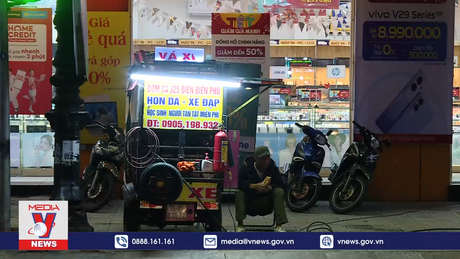 Tiệm sửa xe nhân ái của ông Hùng