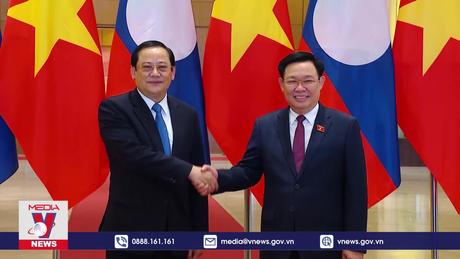 Chủ tịch Quốc hội hội kiến Thủ tướng Chính phủ Lào