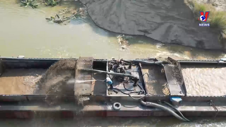 Hộp thư VNews: Hệ luỵ từ khai thác cát ở Hà Nội