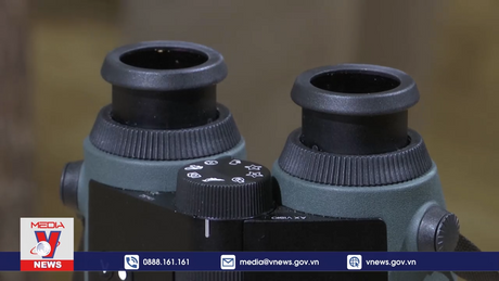 Ống nhòm tích hợp AI giúp xác định các loài chim