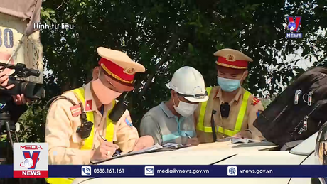 Gần 2.400 tài xế vi phạm nồng độ cồn bị xử lý 