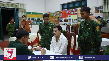 Bắt giữ vụ vận chuyển trái phép hơn 2 kg ma tuý qua biên giới