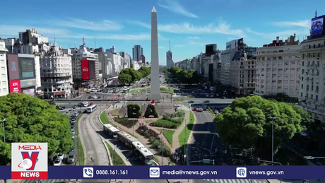 Nghịch lý khi đồng nội tệ mất giá