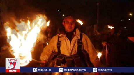 Lễ hội thanh tẩy mừng năm mới ở Bulgaria