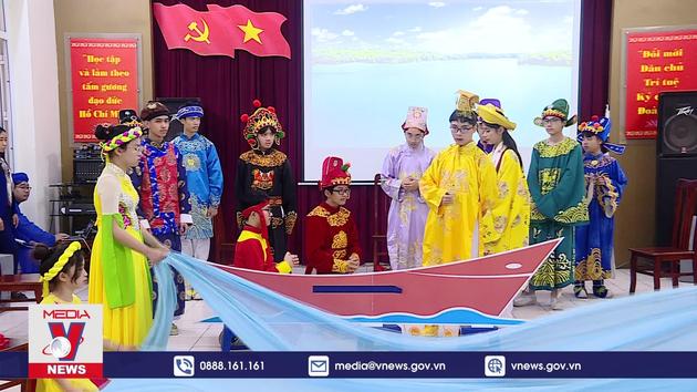 Học qua trải nghiệm