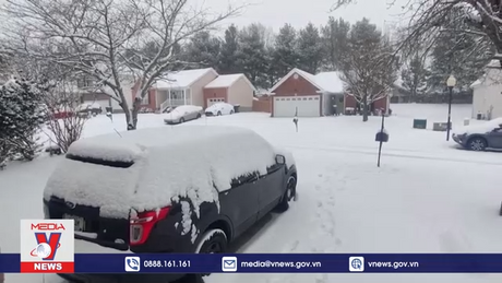Nước Mỹ ngập trong tuyết trắng