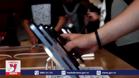 Apple vượt Samsung về doanh số điện thoại thông minh