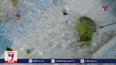 Mưa đá xuất hiện tại xã biên giới Thu Lũm