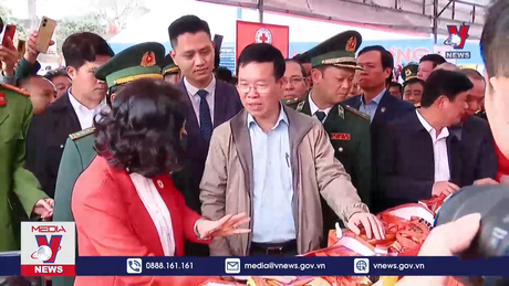 Chủ tịch nước chúc tết quân dân vùng biên giới Thanh Chương