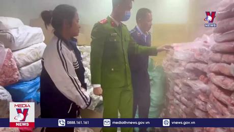 Thu giữ gần 6 tấn mỡ và óc lợn không rõ nguồn gốc 