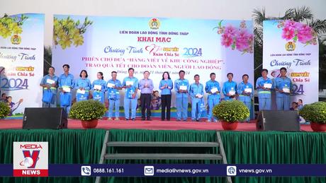 Mang Tết đến với đoàn viên, người lao động ở đất Sen hồng