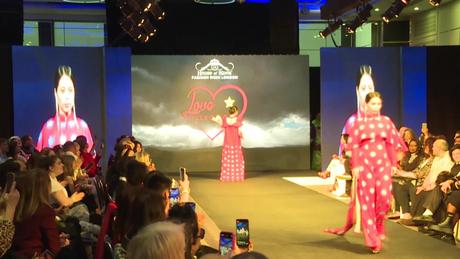 Áo dài Việt Nam mở màn sự kiện thời trang London