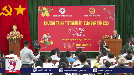Chánh án TAND tối cao trao quà Tết tại Bình Định