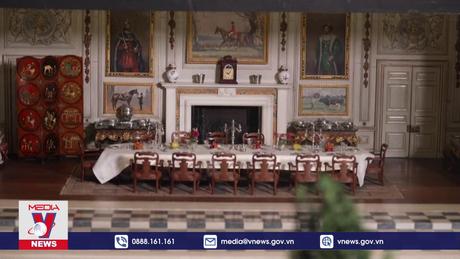 Lâu đài búp bê kỷ niệm 100 năm