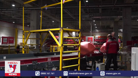 Sôi động thị trường mua sắm trực tuyến cuối năm