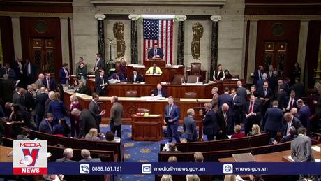 Tổng thống Mỹ ký dự luật ngăn chính phủ đóng cửa