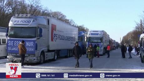 Biểu tình tại Đức phản đối tăng phí đường bộ