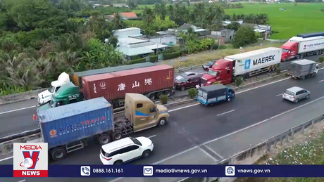 TNGT liên tiếp trên cao tốc Tp. Hồ Chí Minh - Trung Lương