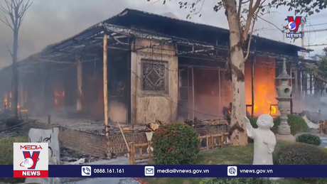 Dập tắt đám cháy ở chùa Phật Quang, Hà Nam