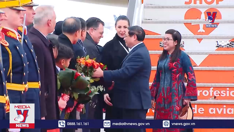 Thủ tướng Phạm Minh Chính bắt đầu thăm Romania