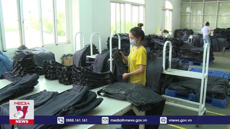 Chuyển hướng thị trường xuất khẩu khi giá cước vận tải tăng mạnh