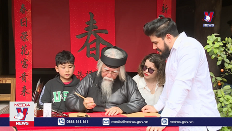 Trải nghiệm “Tết làng Việt” ở làng cổ 