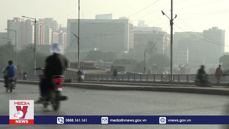 Sương mù dày đặc tại Pakistan