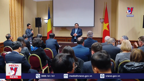Thủ tướng tiếp những người bạn Romania