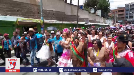 Lễ hội hóa trang Paceno ở Bolivia và Carnival tại Brazil