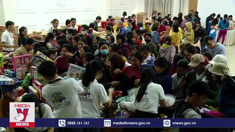 Gian hàng Tết dành cho người nghèo