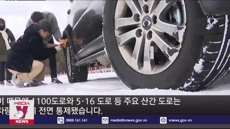 Hàng trăm chuyến bay bị hủy do giá lạnh tại Hàn Quốc