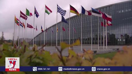 NATO công bố thỏa thuận mua đạn pháo mới
