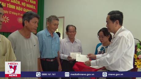 Phó Chủ tịch Thường trực Quốc hội thăm, tặng quà Tết tại Hậu Giang