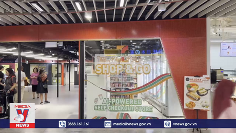 Singapore bắt đầu triển khai robot phục vụ bán lẻ