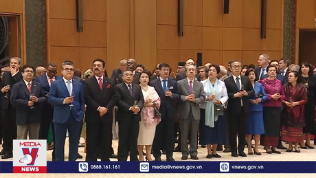 Thủ tướng Phạm Minh Chính chiêu đãi Đoàn ngoại giao