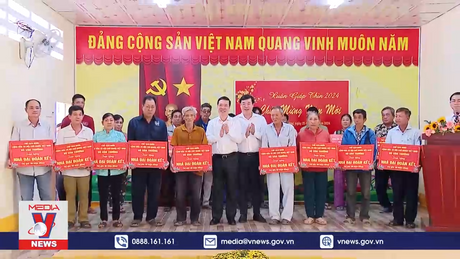 Chủ tịch nước Võ Văn Thưởng thăm, chúc Tết tại Đồng Tháp