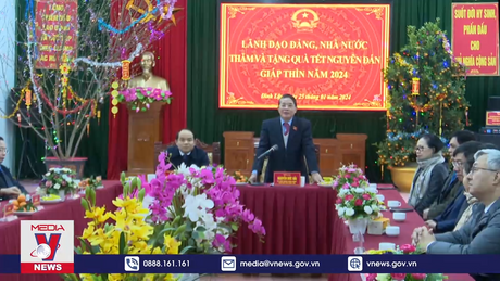 Phó Chủ tịch Quốc hội Nguyễn Đức Hải thăm, tặng quà Tết tại Lạng Sơn