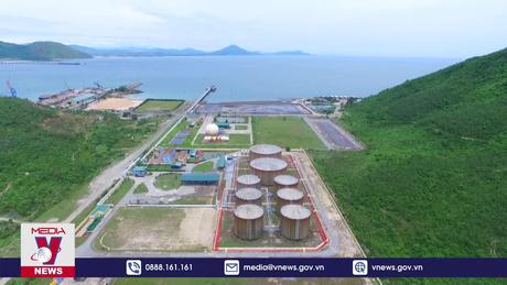 Việt Nam thu hơn 2 tỉ USD từ xuất khẩu xăng dầu