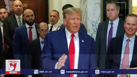 Ông D.Trump tiếp tục hầu tòa về vụ kiện tội phỉ bảng