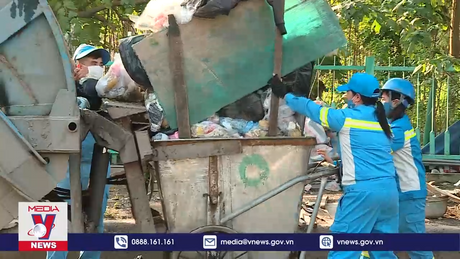 Gia tăng áp lực rác thải dịp cuối năm
